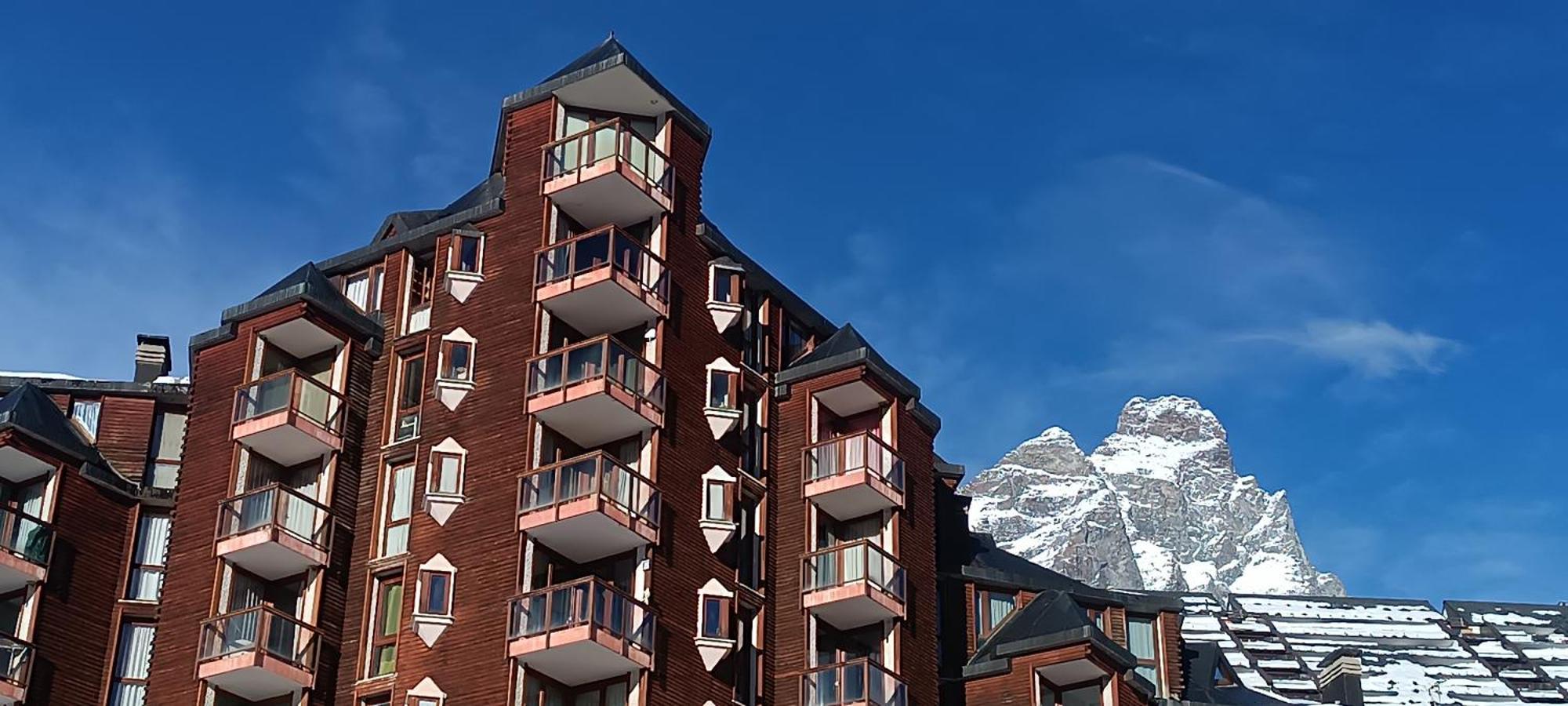 Giomein Sporting Red House Breuil-Cervinia Ngoại thất bức ảnh